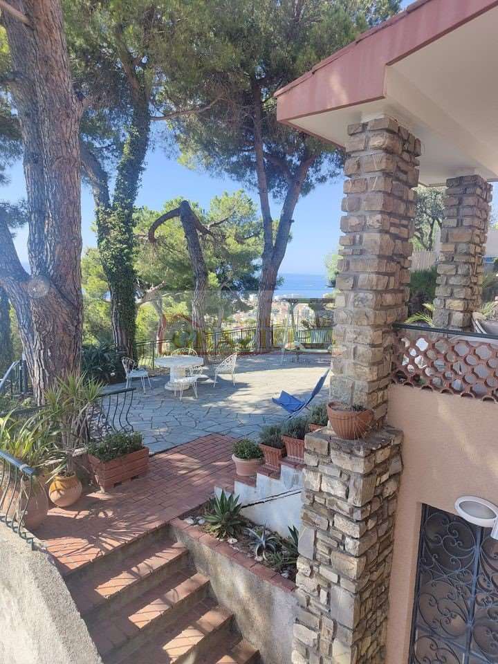 Villa In Vendita A Bordighera Immobiliare Graziella