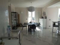 Appartamento In Villa in vendita a Ventimiglia - Rif. A-551